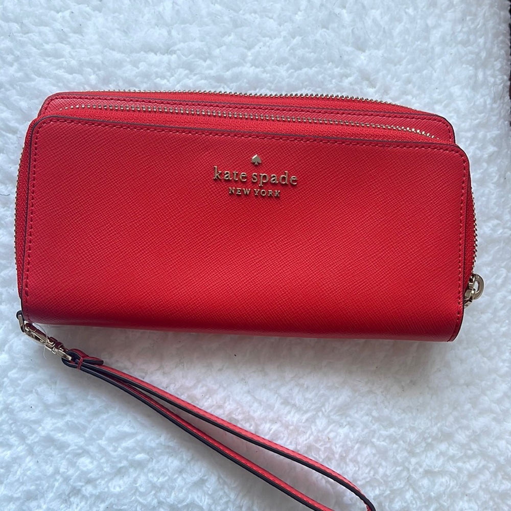 Kate Spade Large Wristlet wallet